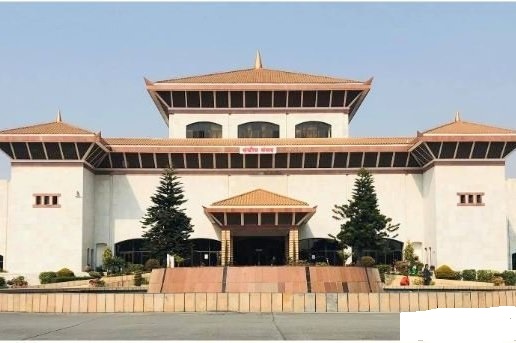 अन्तत:  संसद्‍मा टेबल भएरै छाड्यो  एमसिसी