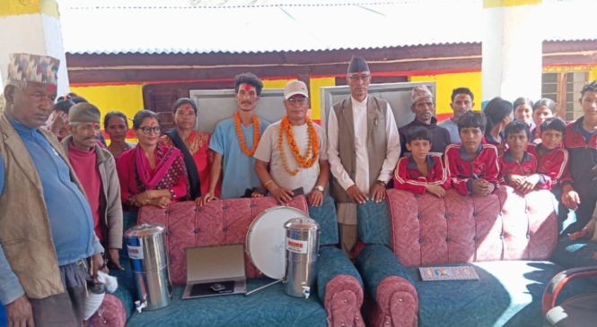 सीप नेपाल द्वारा चार लाख पचाश हजार बराबरको सामान हस्तान्तरण